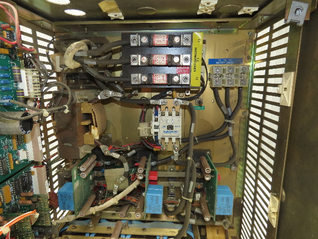 Eaton AF-502608-0480 Dynamatic VFD AC Drive 3Ph 480V In 25Hp 460v 36A 133Hz Out