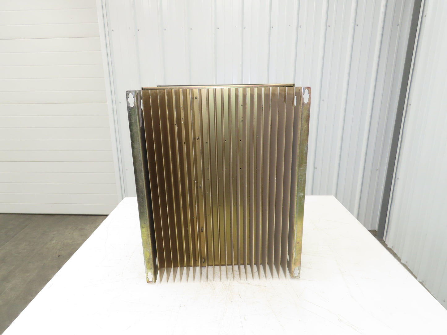 Eaton AF-502608-0480 Dynamatic VFD AC Drive 3Ph 480V In 25Hp 460v 36A 133Hz Out