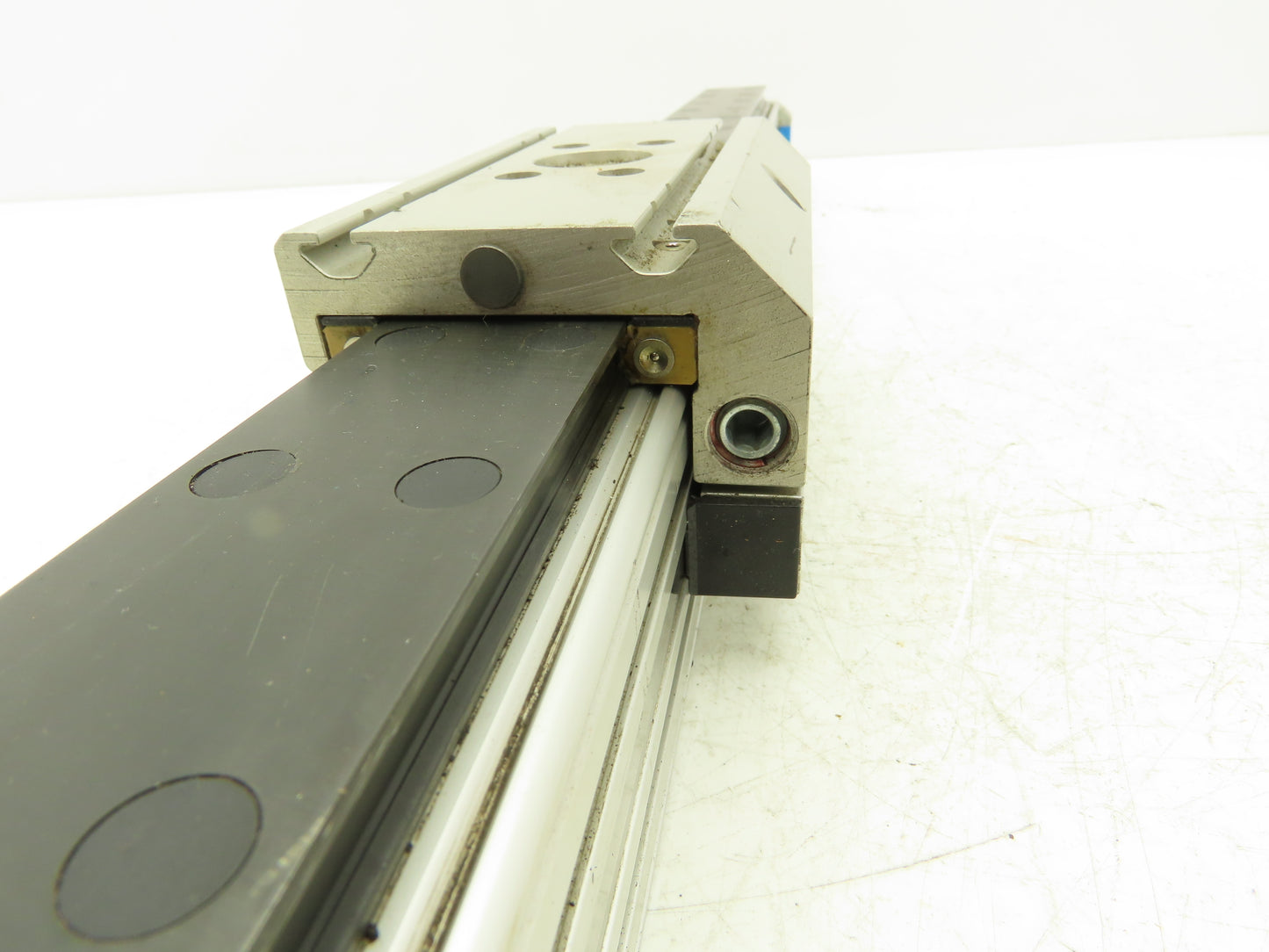 Festo DGPL-32-450-PP-VA-KF B Linear Slide Actuator Air Cylinder 450mm Stroke