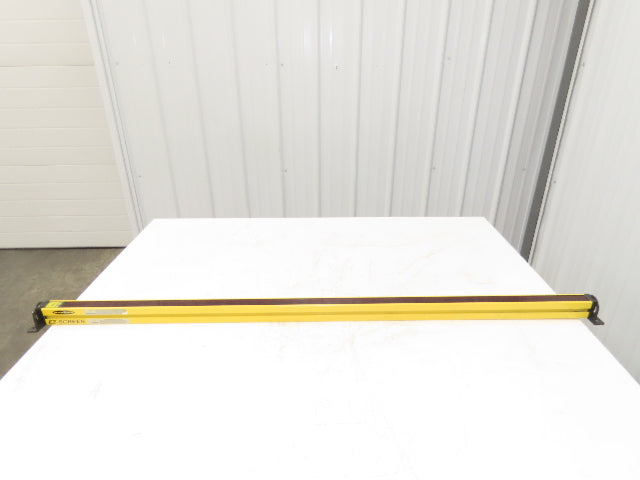 Banner SLSE30-1200Q8 EZ Screen Safety Light Curtain Emitter 1200mm 24VDC