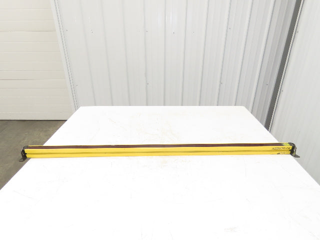 Banner SLSR30-1200Q8 EZ Screen Safety Light Curtain Receiver 1200mm 24VDC