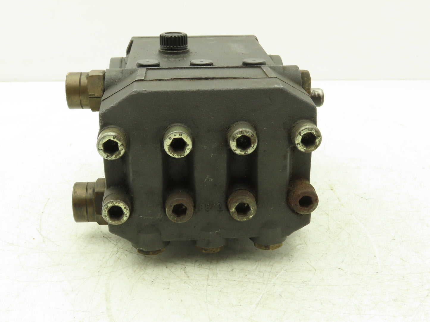 Ex-Cell-O 88/1 High Pressure Coolant Pump Pressure Washer RH Shaft Milling