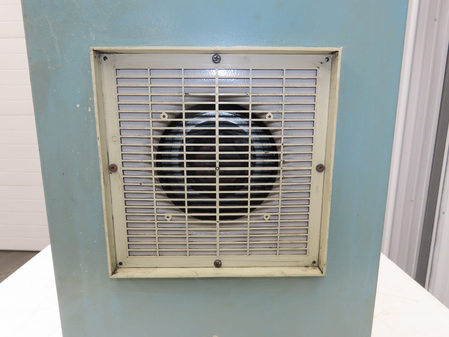 Rittal SK3277 Electrical Enclosure Air Conditioner 960W 230V 1Ph