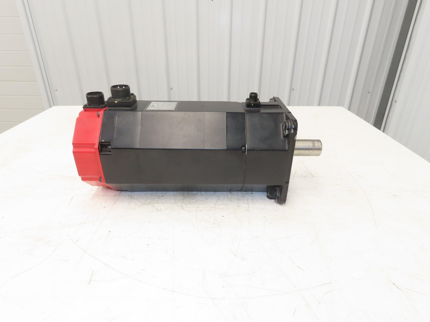 Fanuc A06B-0147-B176 AC Servo Motor 3.8kW 157v 3Ph 2000RPM Encoder A8600360V511
