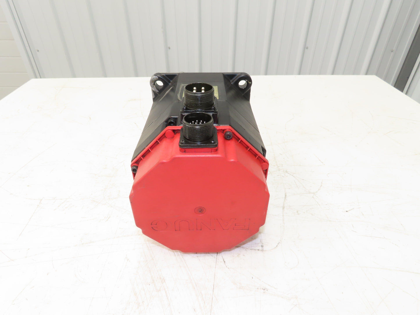 Fanuc A06B-0142-B076 AC Servo Motor 2.1kW 186v 3Ph 2000RPM Encoder A8600360V511