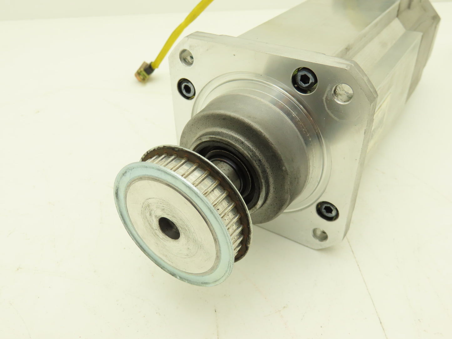 Siemens SGMAS-07ARB-AB11 3HAC17343-1 Servo Motor 200V 7.4A