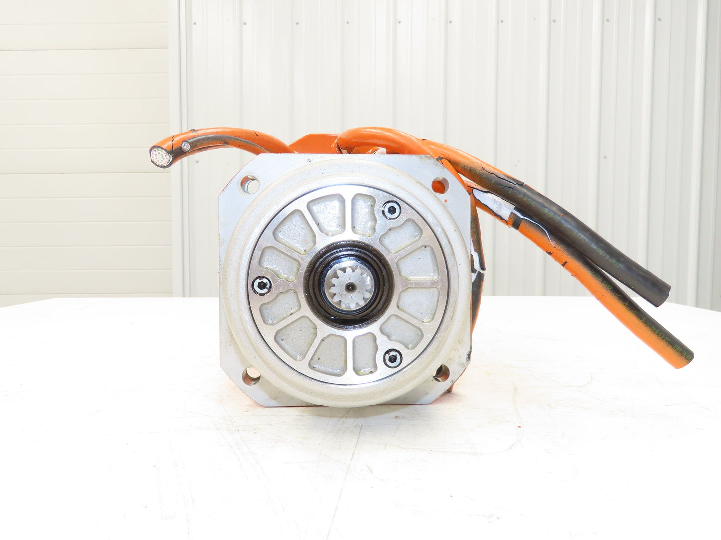 ABB 3HAC17332-1 Servo Motor 200V 11.3A TS2640N871E172 Encoder