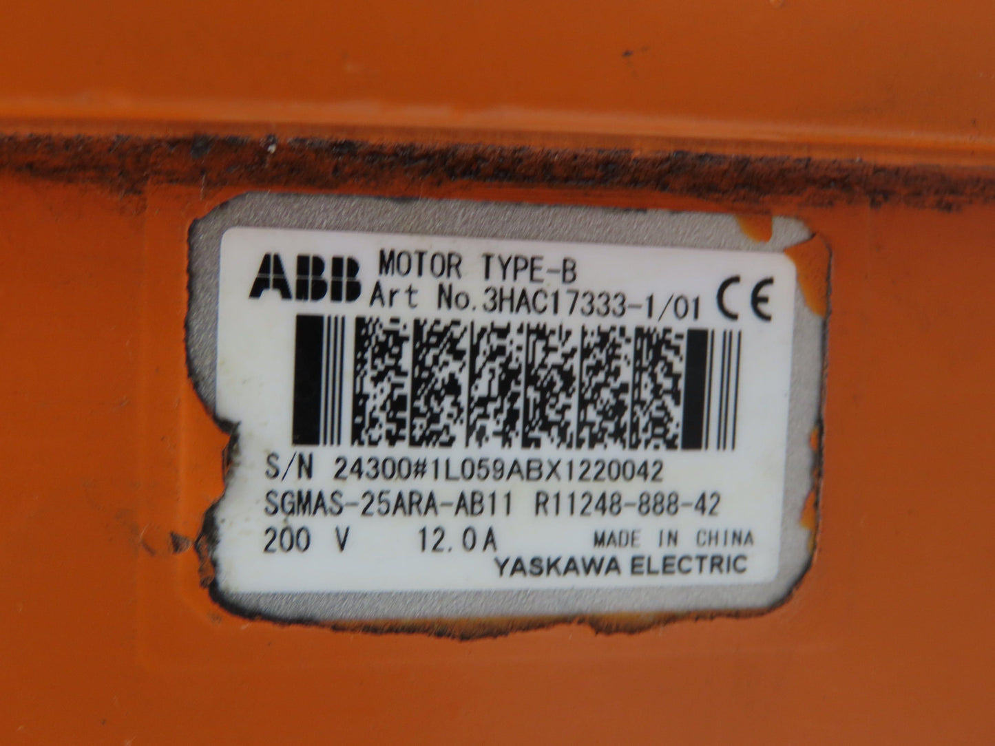 ABB SGMAS-25ARA-AB11 3HAC17333-1 Servo Motor 200V 12A TS2640N871E172 Encoder