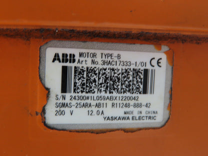 ABB SGMAS-25ARA-AB11 3HAC17333-1 Servo Motor 200V 12A TS2640N871E172 Encoder