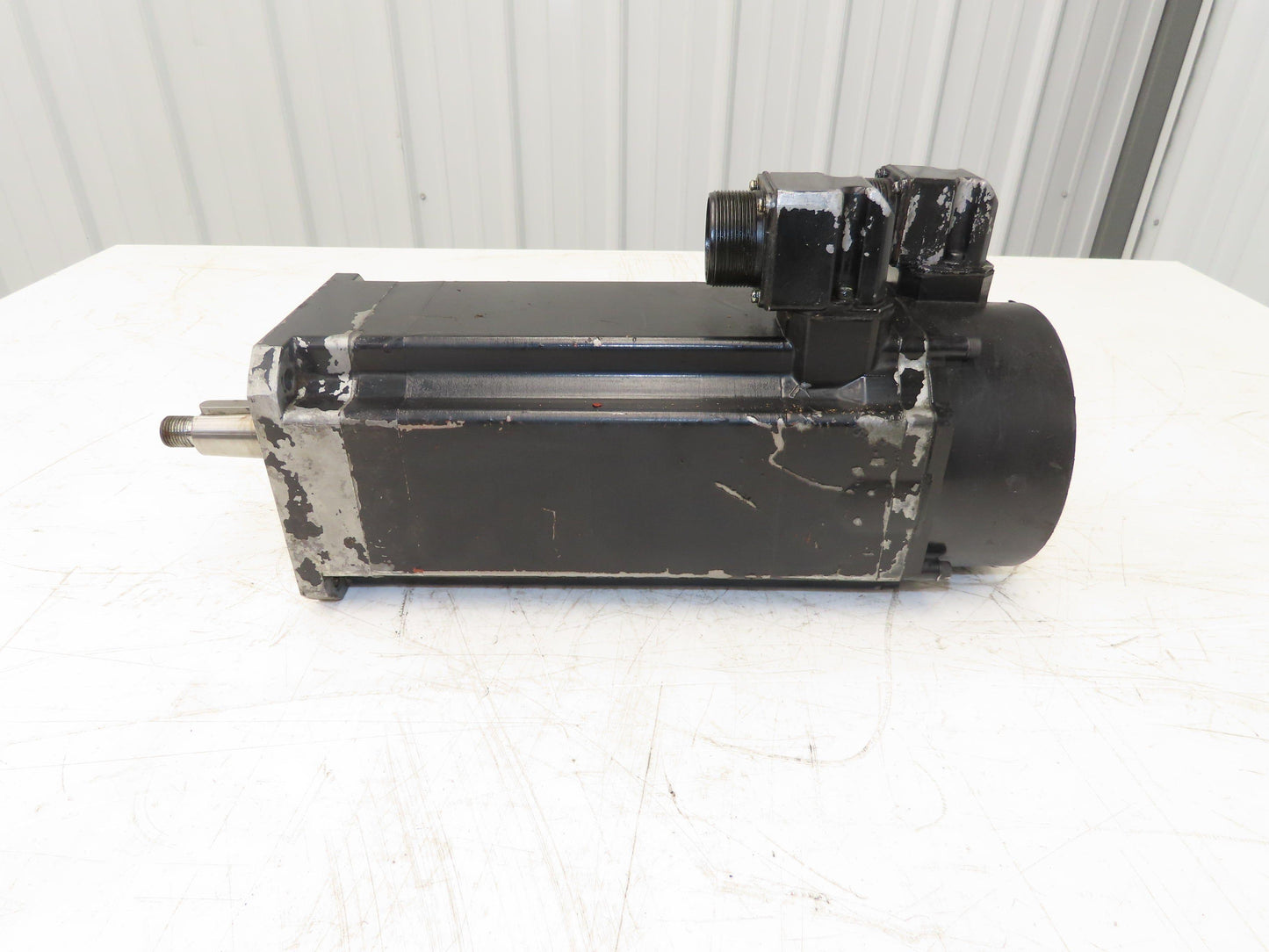 Okuma BL-MC190E-20T AC Servo Motor 3.9kW 2000 RPM 133V 3PH Encoder ER-HC-7200D