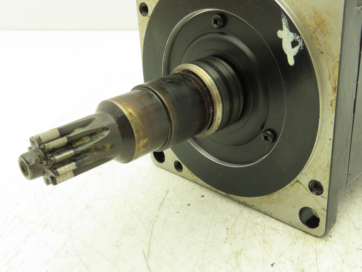 Yaskawa SGMP-15AWYR11 AC Servo Motor 1.5kW 1500w 200v 7.5 A