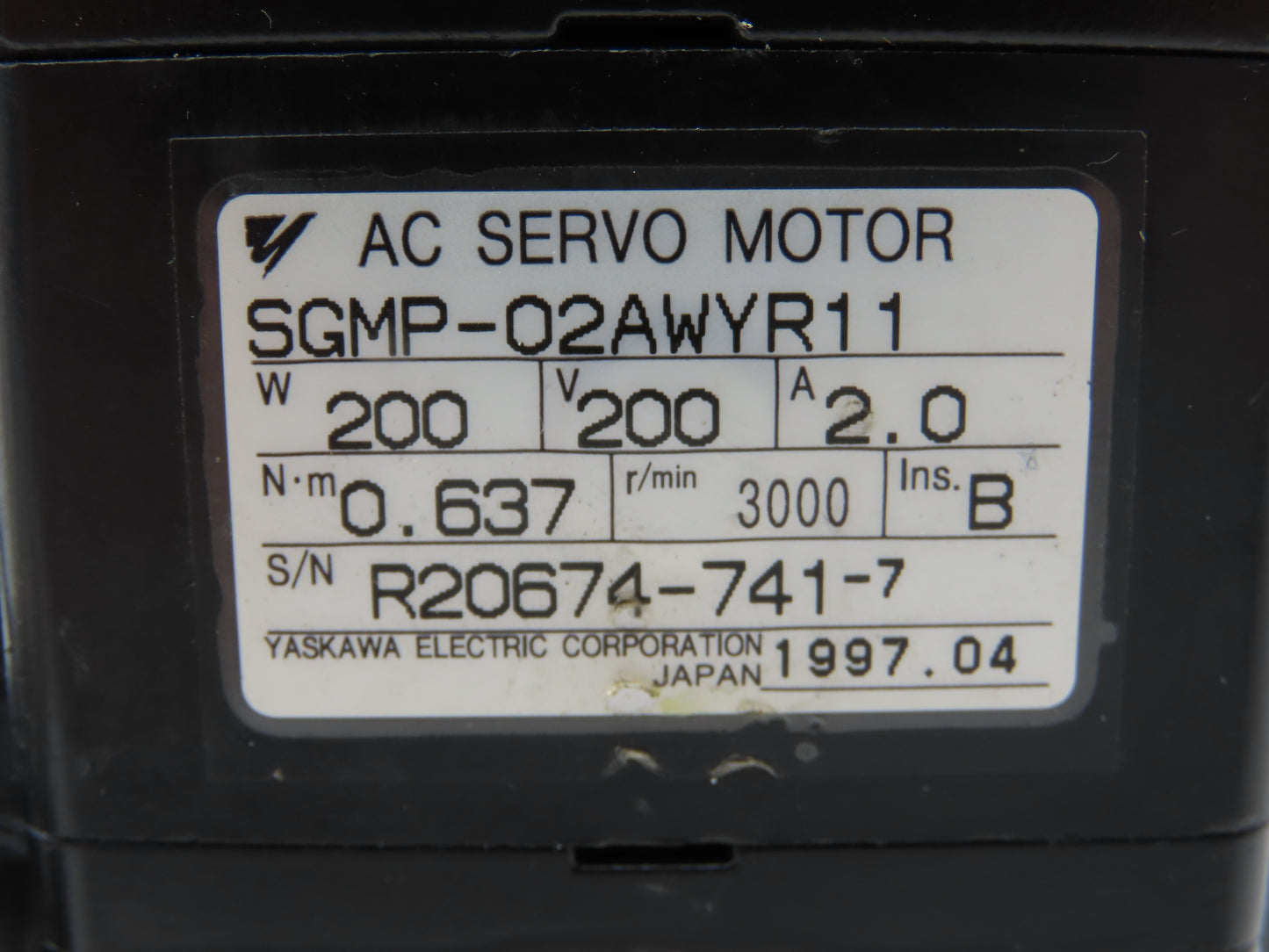 Yaskawa SGMP-02AWYR11 AC Servo Motor 0.2kW 200v 2.0A 3000rpm