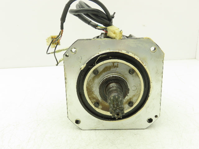 Yaskawa UTSAE-B17BB AC Servo Motor 0.55kW 2000rpm 200v with 2-3/4" Shaft