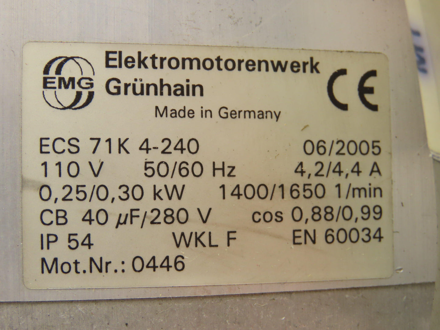 Elektromoterenwerk ECS 71K 4-240 AC Motor .3kW 1650rpm 110v 1ph 71Frame IP54