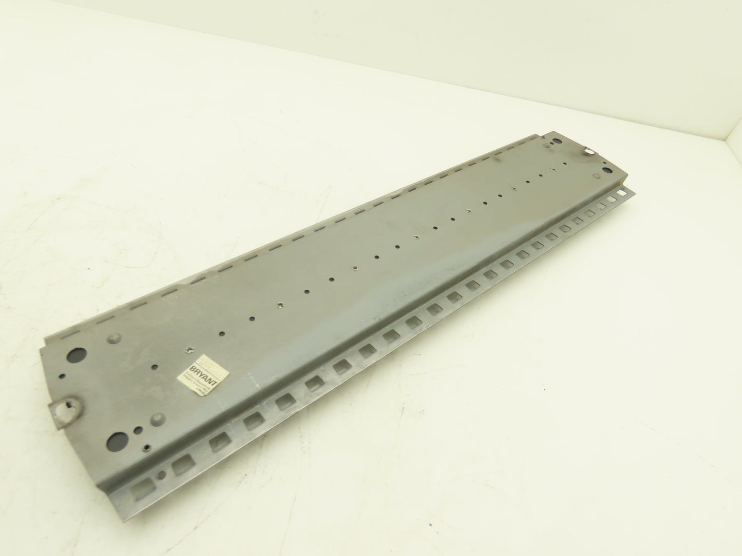 Bryant Box 30 Buss Bar 250A 24-Point Load Center Breaker Panel 48 Space 3Ph