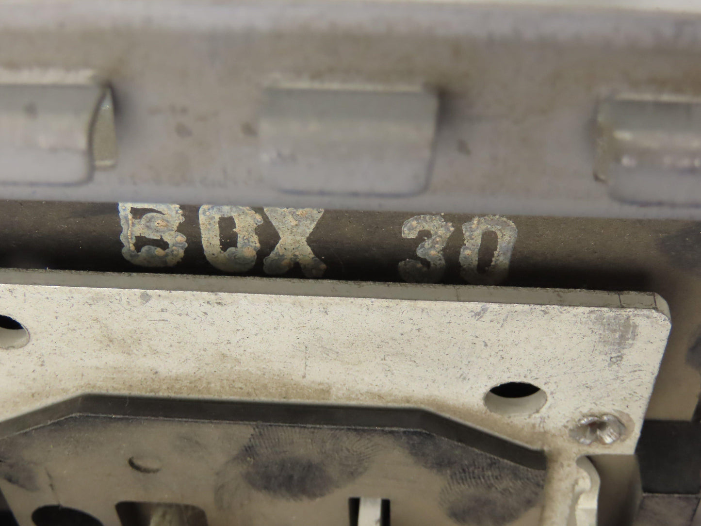 Bryant Box 30 Buss Bar 250A 24-Point Load Center Breaker Panel 48 Space 3Ph