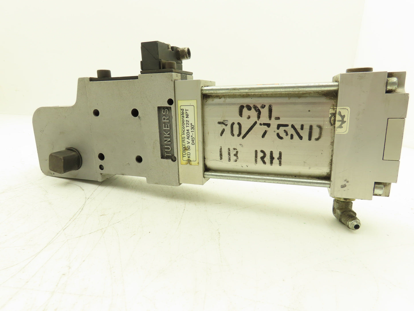 Tunkers KU 50 V A034 T22 Pneumatic Clamp NPT 045°-130° 70/75ND