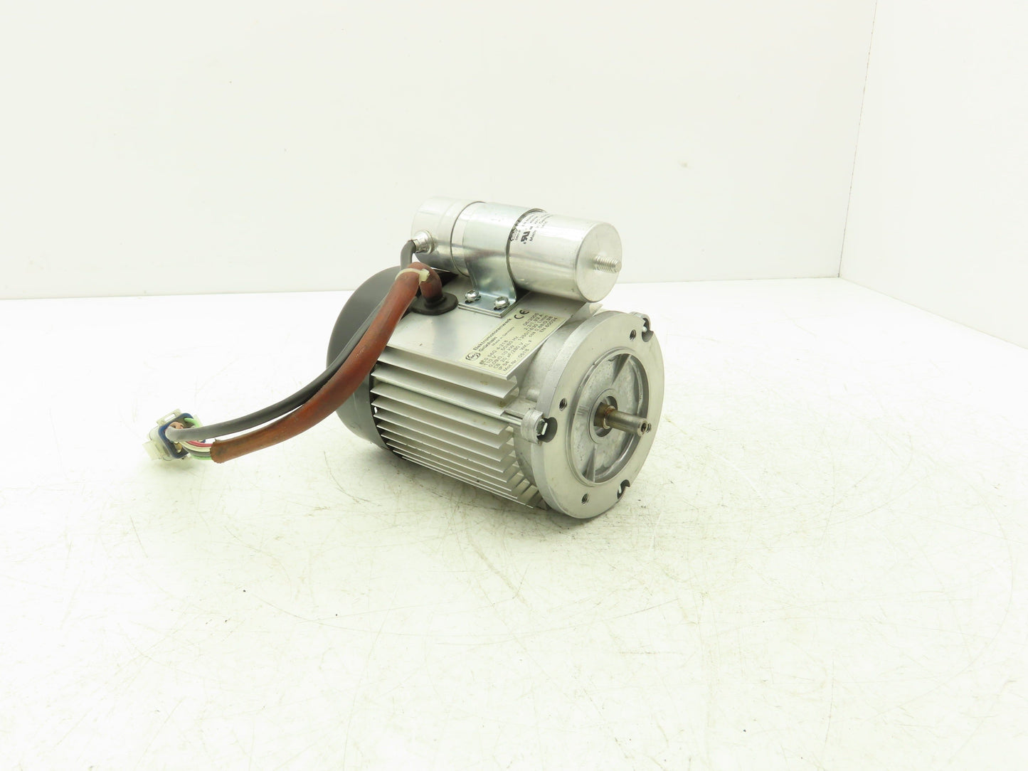 Elektromoterenwerk ECS 56G 4-218 AC Motor 0.1kW 1630rpm 110v 1ph 56 Frame IP54