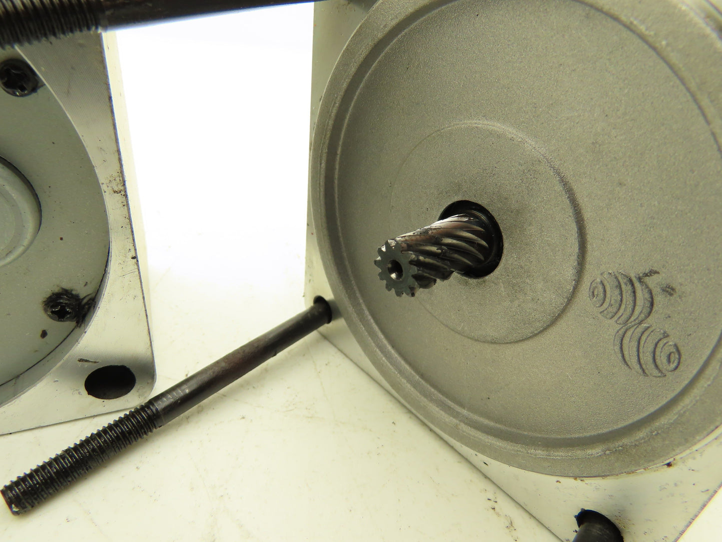 Sesame 5RK60GN-AFTs Reversible Gear Motor 25:1 Gearhead 64 RPM 110V 1PH 5GN25K