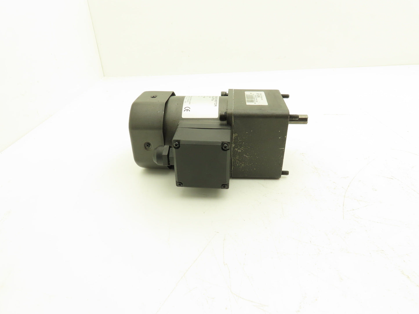Sesame 5RK60GN-AFTs Reversible Gear Motor 25:1 Gearhead 64 RPM 110V 1PH 5GN25K