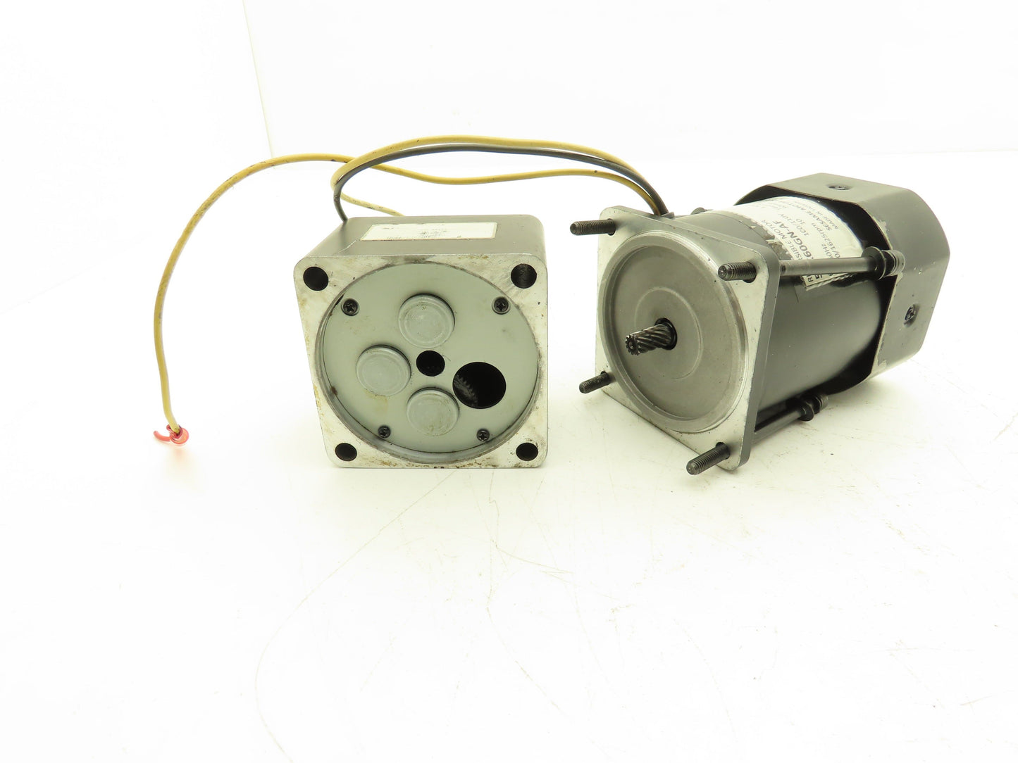 Sesame 5RK60GN-AF Reversible Gear Motor 25:1 Gearhead 64 RPM 110V 1PH 5GN25K