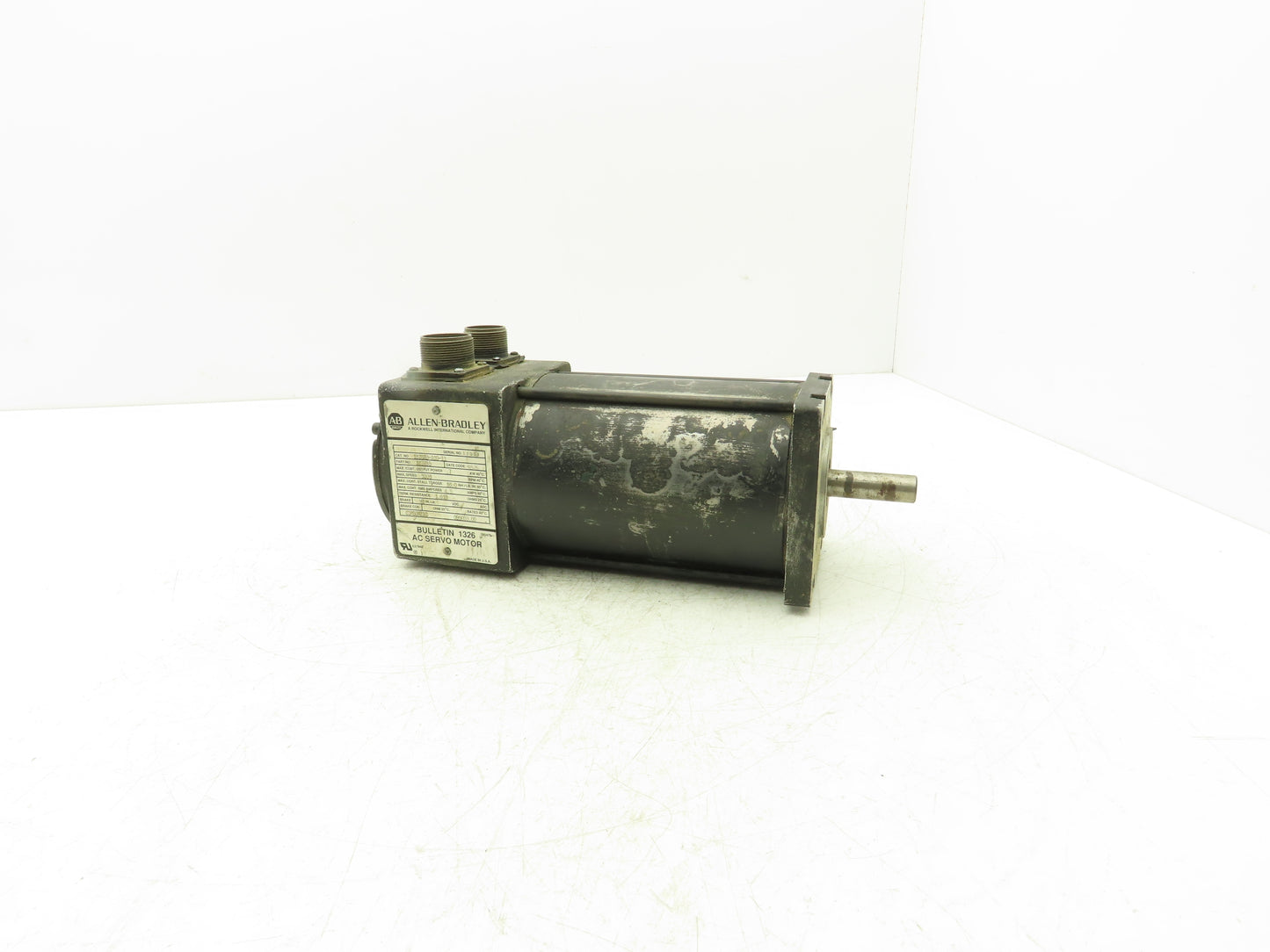 Allen Bradley 1326AB-A1G-11 AC Servo Motor 0.7Kw 5000rpm 480/360v 3ph