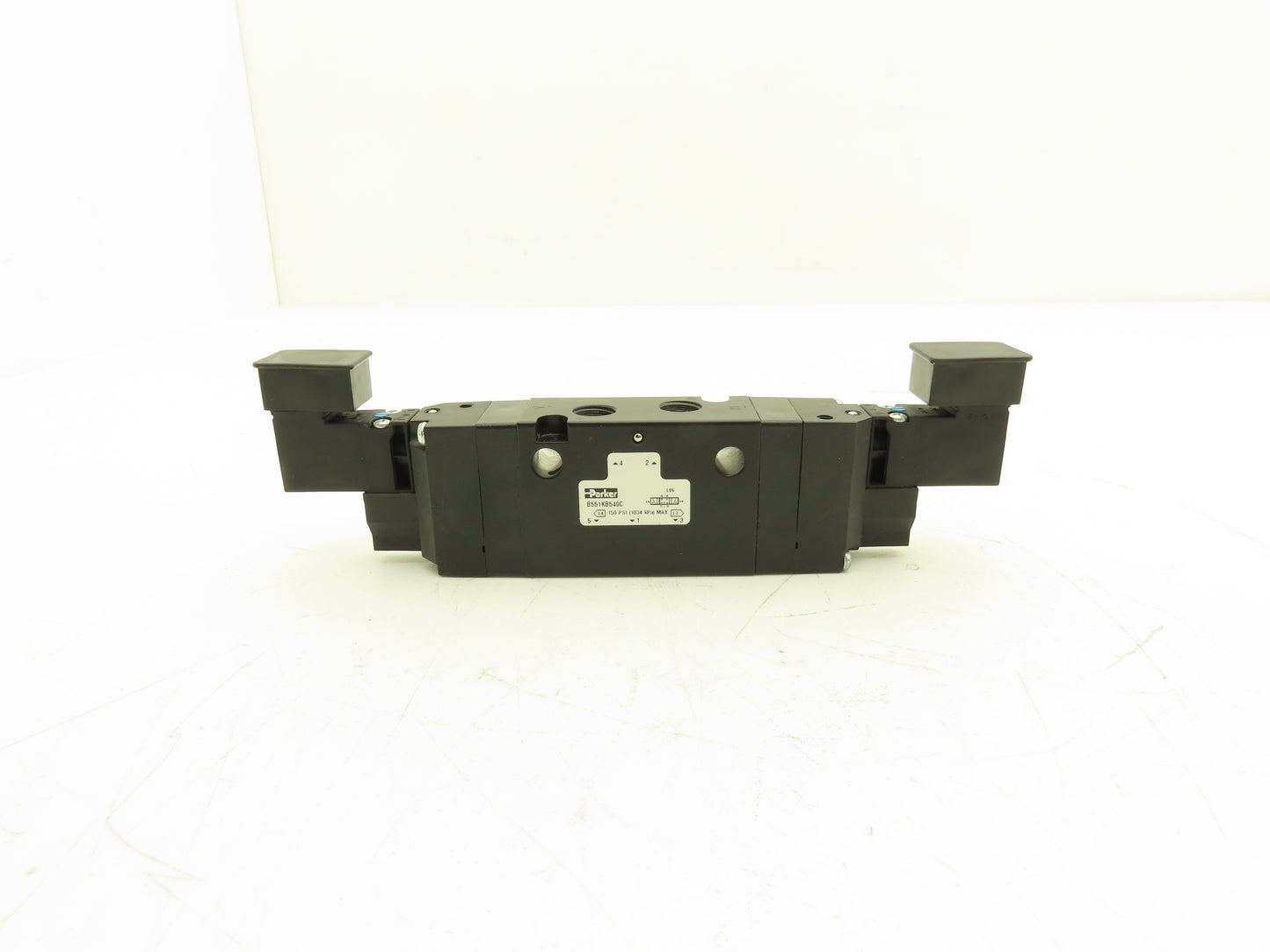 Parker B551KB549C Pneumatic Air Dual Solenoid Valve 24VDC 150PSI 1/4" NPT 5 Way