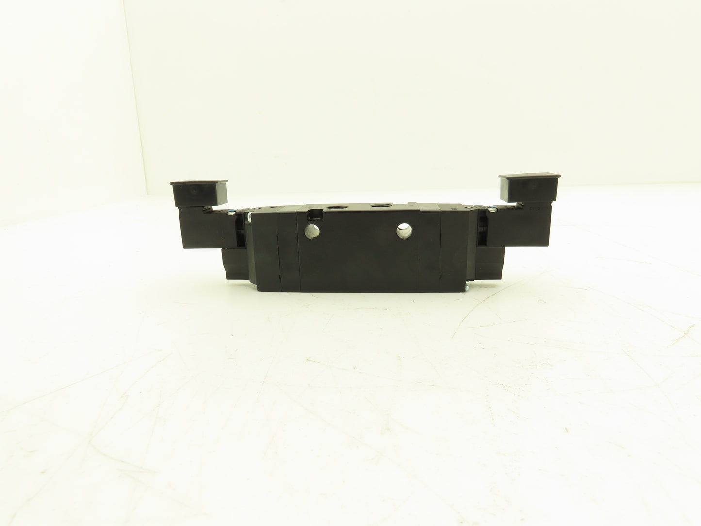 Parker B551KB549C Pneumatic Air Dual Solenoid Valve 24VDC 150PSI 1/4" NPT 5 Way