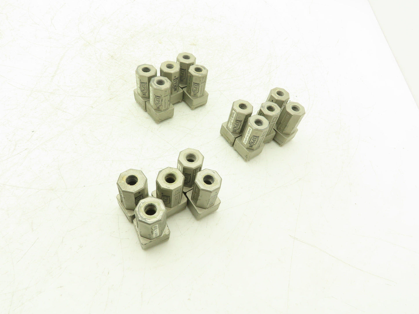 SMC AK2000 Pneumatic Air Check Valve 3-145psi 1/8" NPT Lot of 15