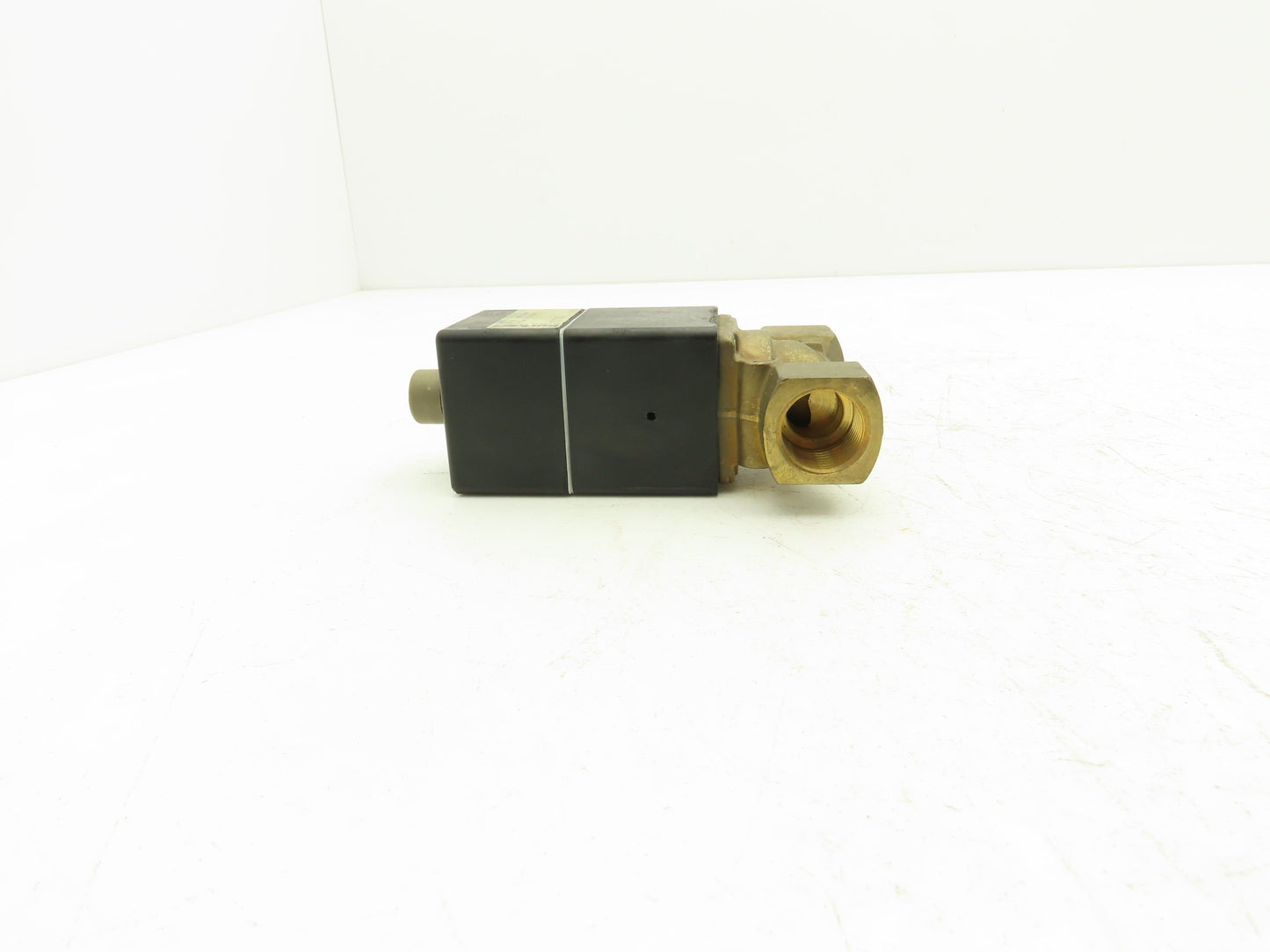 Burkert 0262 Pneumatically Operated Valve 2 Position 2 port 65 to 87psi G 1/2