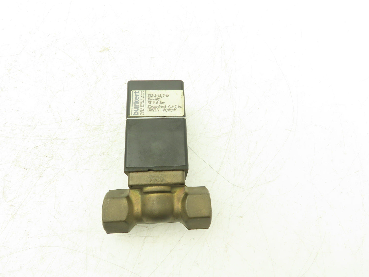 Burkert 262 Pneumatically Operated Valve 2 Position 2 port 0-87psi G 1/2