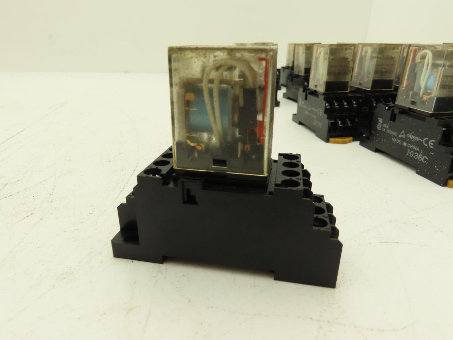 Omron MY4 PYF14A-E Relay Unit With Base 24VDC Coil Lot of 26