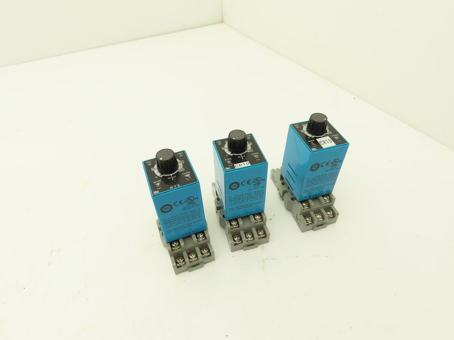 Idec RTE-B2AD24 Electronic Timer Relay Socket 24V 10A 240V 4 Adjustment Lot of 3