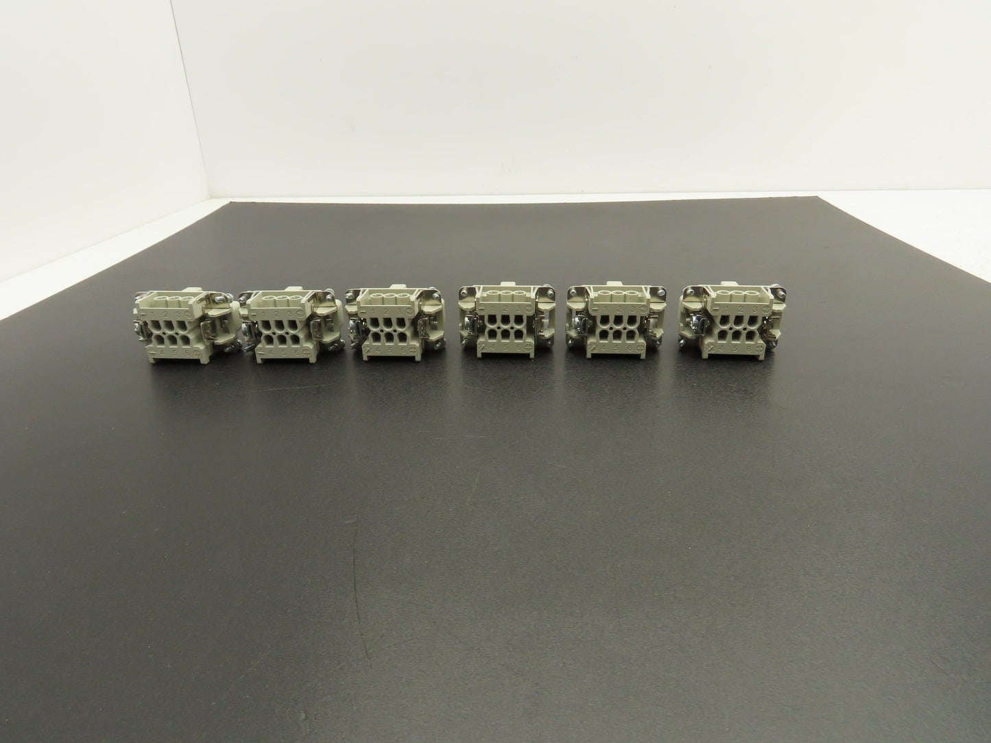 Epic 10190000 HB-E Male Connector Insert 6-Pin 16A 500V Lot of 6