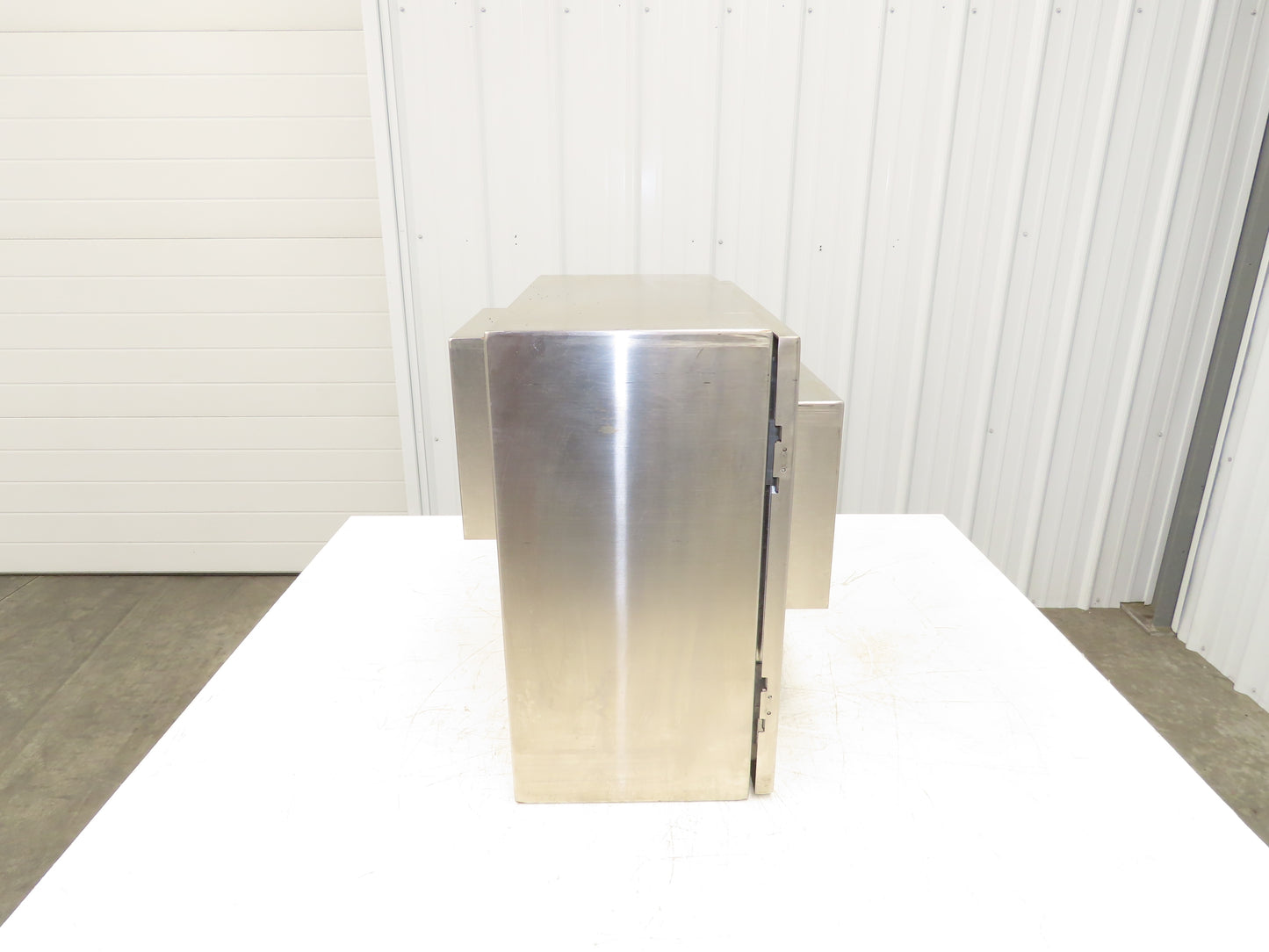 Saginaw Electrical Enclosure 20"x20"x10" Stainless Steel Wall Mount Fan Cooled