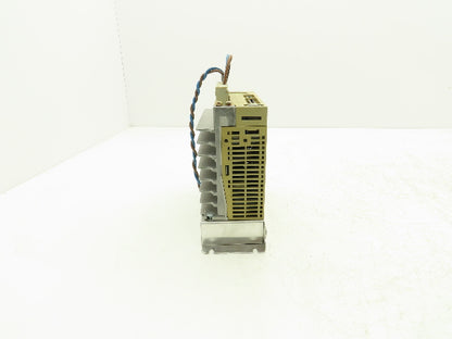 Omron R88D-WT04H AC Servo Drive 200-230V 1PH 5.5A Input 0-230V 3ph 2.8A Output