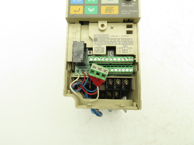 Omron 3G3MV-AB002 Sysdrive Inverter 0.25kW 200-240v 3.5A Input 0-240V1.6A Output