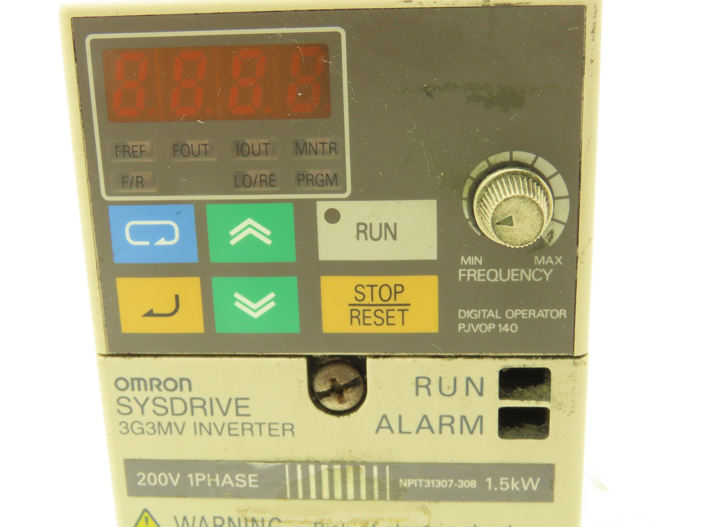 Omron 3G3MV-AB004 Sysdrive Inverter 0.55kW 200-240v 7.4A Input 0-240V 3A Output