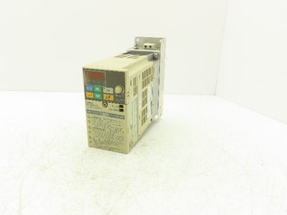 Omron 3G3MV-AB004 Sysdrive Inverter 0.55kW 200-240v 7.4A Input 0-240V 3A Output