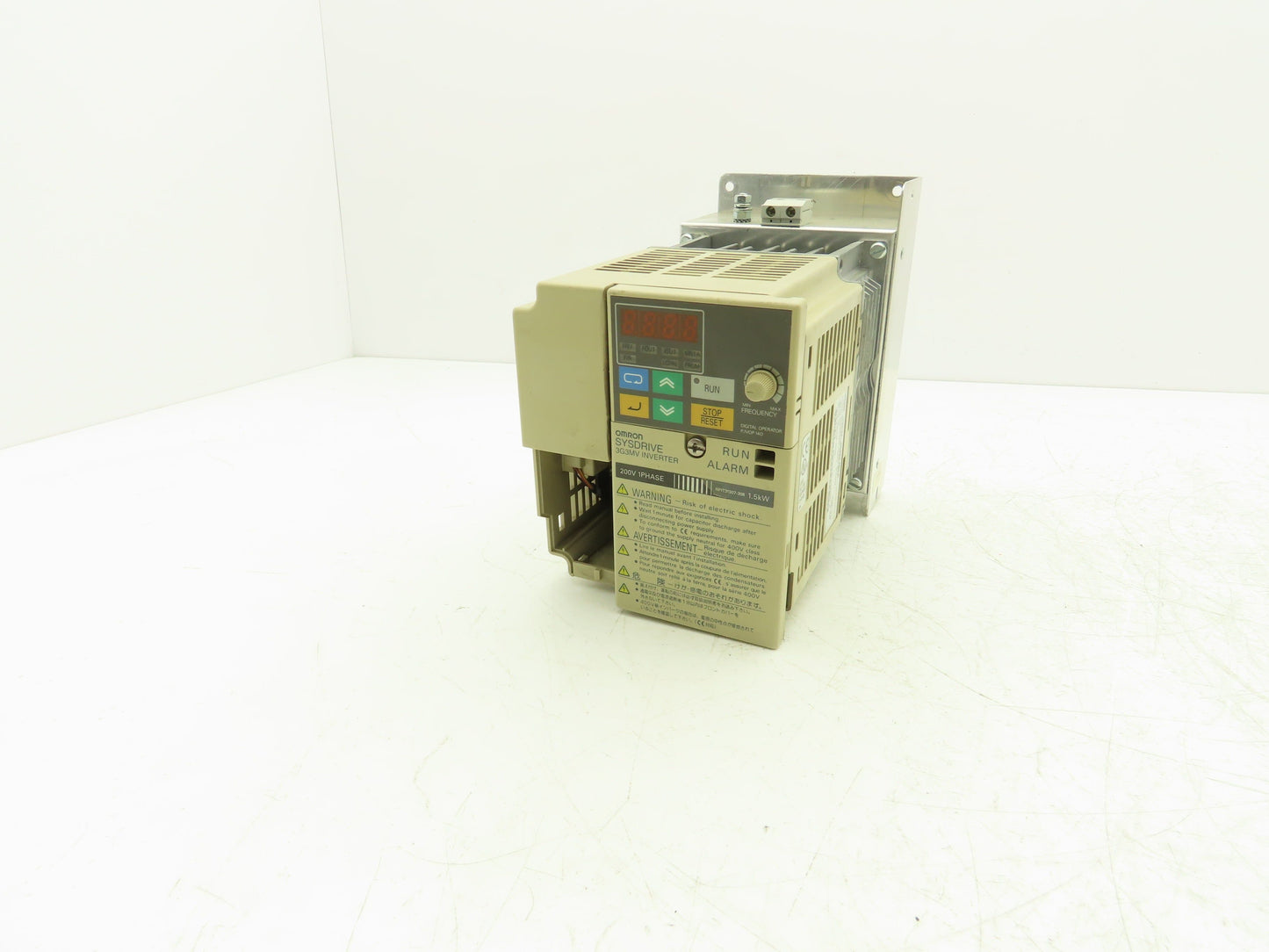 Omron 3G3MV-AB015 Sysdrive Inverter 1.5kW 200-240v 20.5A Input 0-240V 8A Output