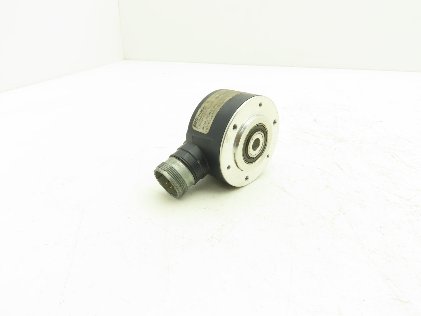 BEI DHO508-1024-001 Rotary Encoder Incremental 5V 1024 CPT 8/14mm Through Shaft