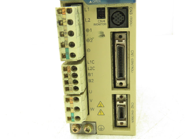 Omron R7D-AP02H Smartstep Driver 0.2kW 200-230v 3.4A 1ph In 0-230V 2A 3ph Out