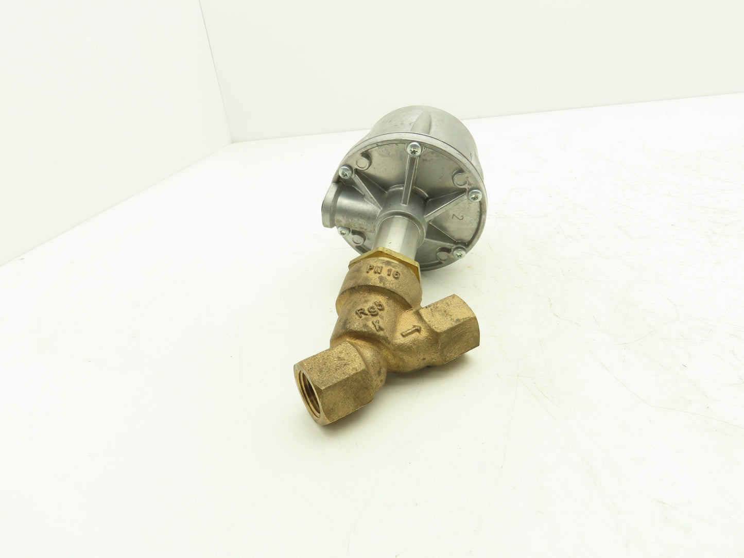 GEMU 514 15D31 9 52 1 Pneumatically Operated Angular Seat Globe Valve 1/2"NPT NO