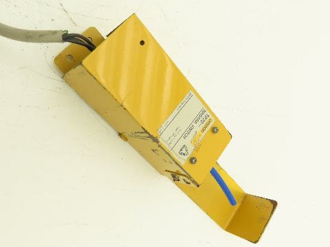 Omron TP70-1S2 Nagara Flexible Rod Switch Front Mount 125VAC