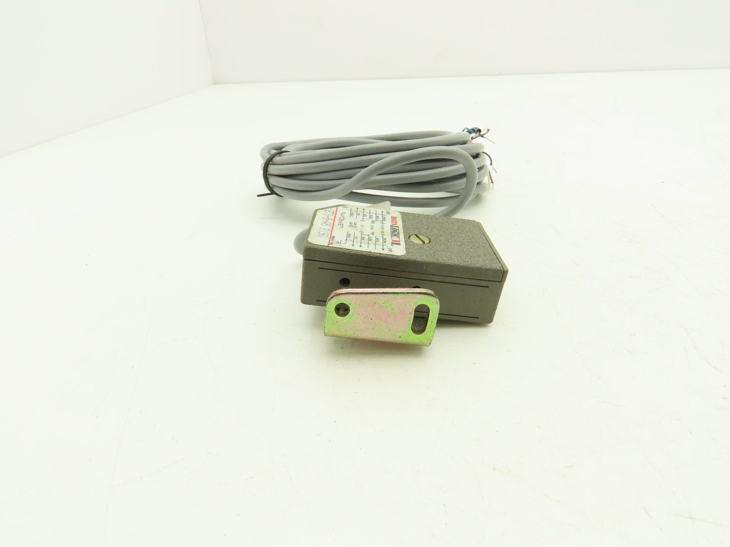 Datalogic ET3-5-A5 Photoelectric Sensor Photoreflex NPN/PNP 10-30VDC