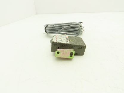 Datalogic ET3-5-A5 Photoelectric Sensor Photoreflex NPN/PNP 10-30VDC