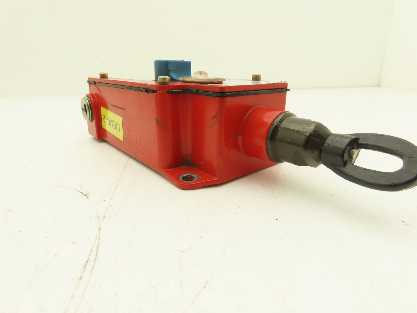 Honeywell 1CPSA6A Emergency Cable Pull Switch 24 VDC Broken Mount Housing