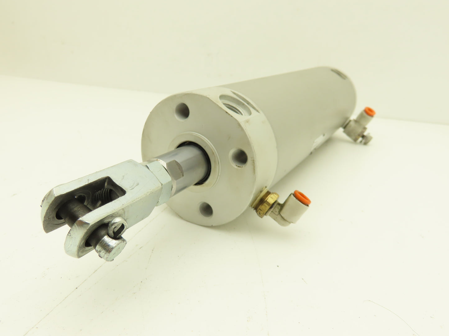 SMC NCDGCN63-0600 Pneumatic Air Cylinder 2.5" Bore 6" Stroke 145 PSI 3/4"