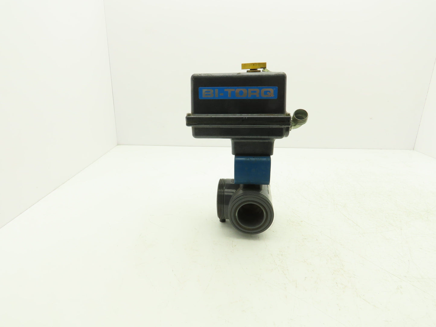 Bi-Torq 2" PVC Face Seal Ball Valve 3-Way 115VAC Actuator IC-3WL-15-200-E-A-4