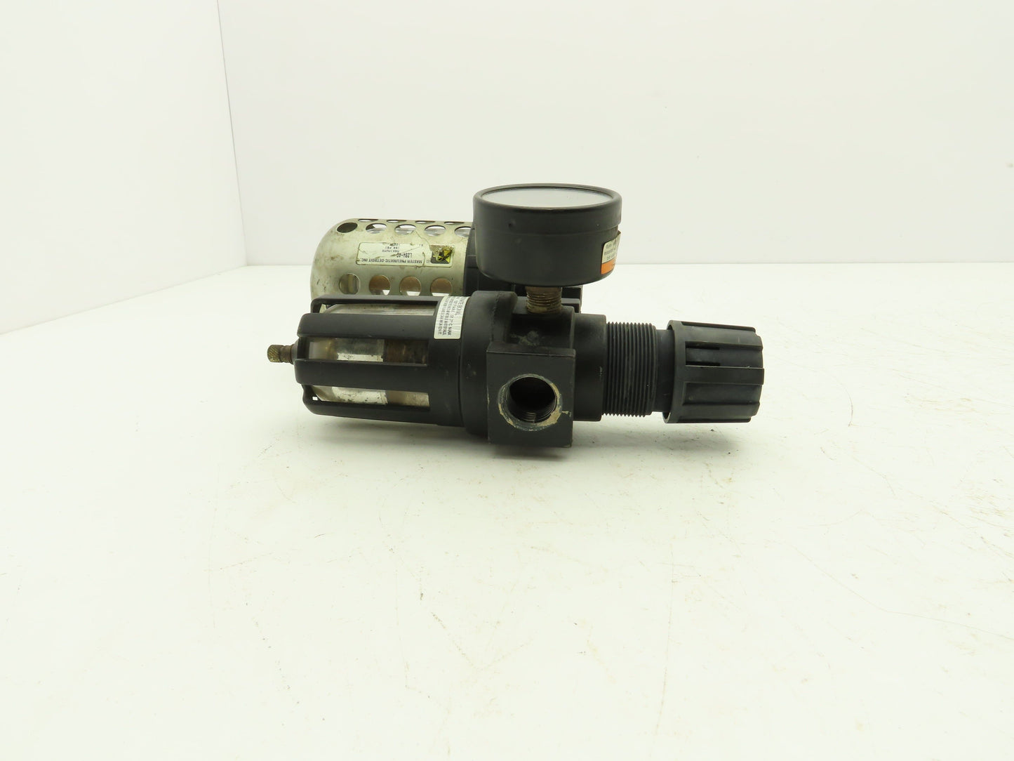Master Pneumatic Detroit  Filter Regulator Lubricator Combination 1/2" NPT